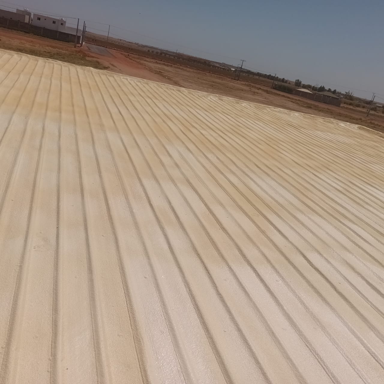 عزل أسطح المنازل بحائل